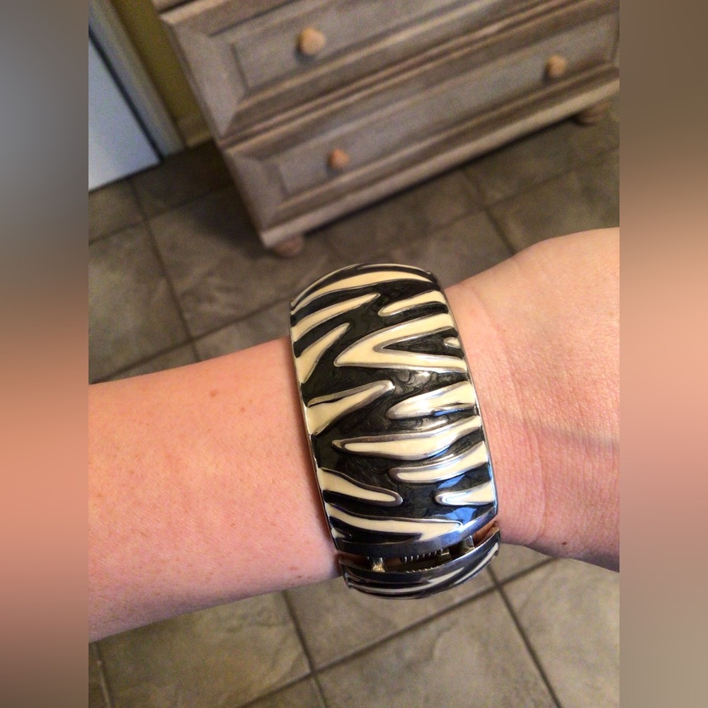 Vintage Bangle Bracelet